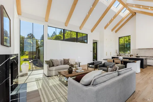 $3,500,000 | 2998 West Dry Creek Road, Healdsburg, CA 95448