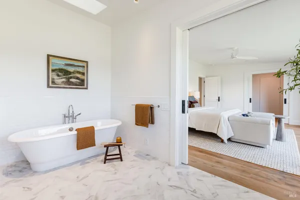 $3,500,000 | 2998 West Dry Creek Road, Healdsburg, CA 95448