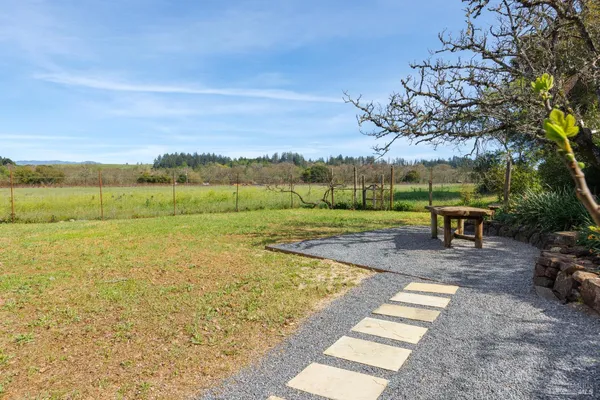 $3,500,000 | 2998 West Dry Creek Road, Healdsburg, CA 95448