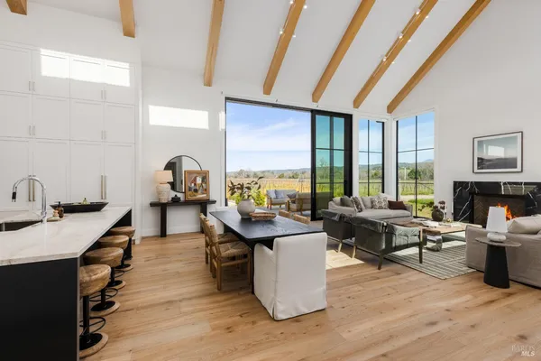 $3,500,000 | 2998 West Dry Creek Road, Healdsburg, CA 95448