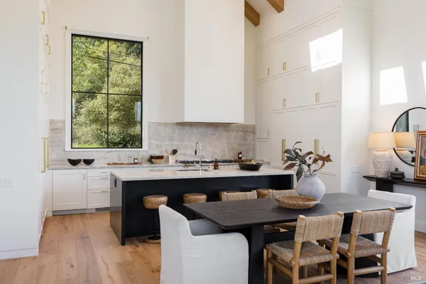 $3,500,000 | 2998 West Dry Creek Road, Healdsburg, CA 95448