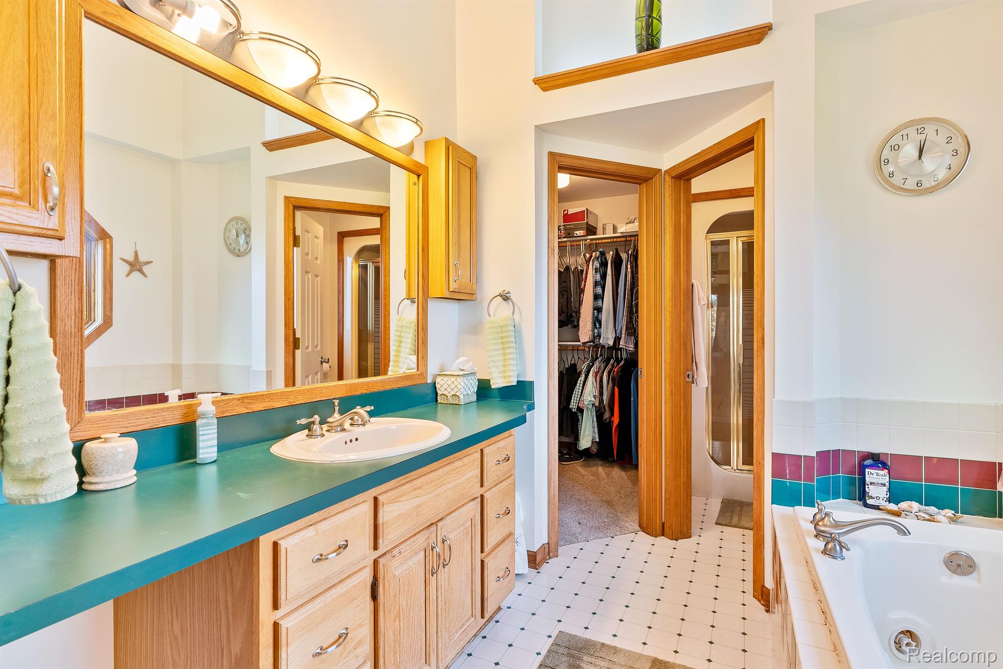 6310 Farrand Road Clio, MI 48420 - Photo 19 of 54 Primary en suite - love it!!!