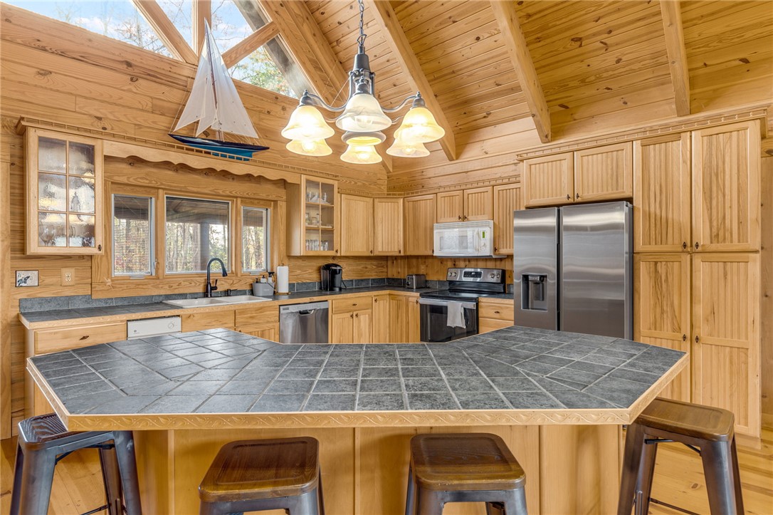 424 Whispering Falls Road Pickens, SC 29671 - Photo 8 of 42 Gallery Image 8