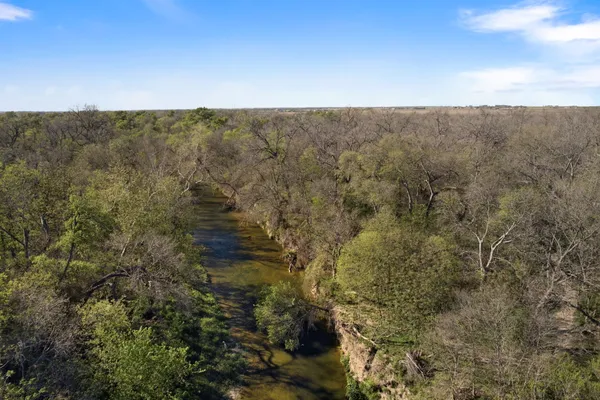 $2,400,000 | 11900 Farm To Market Road 1660, Taylor, TX 76574