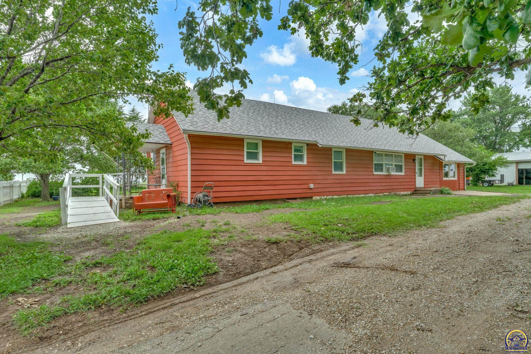 3184 158th Road Delia, KS 66418 - Photo 5 of 50