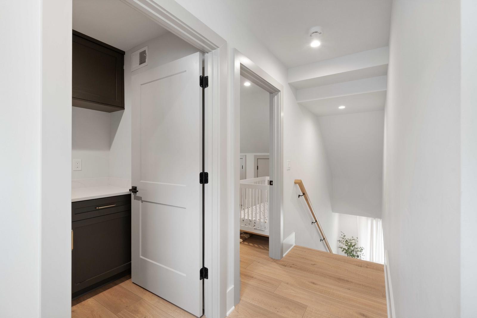 79 Hester Street Charleston, SC 29403 - Photo 26 of 46 2nd Level Landing