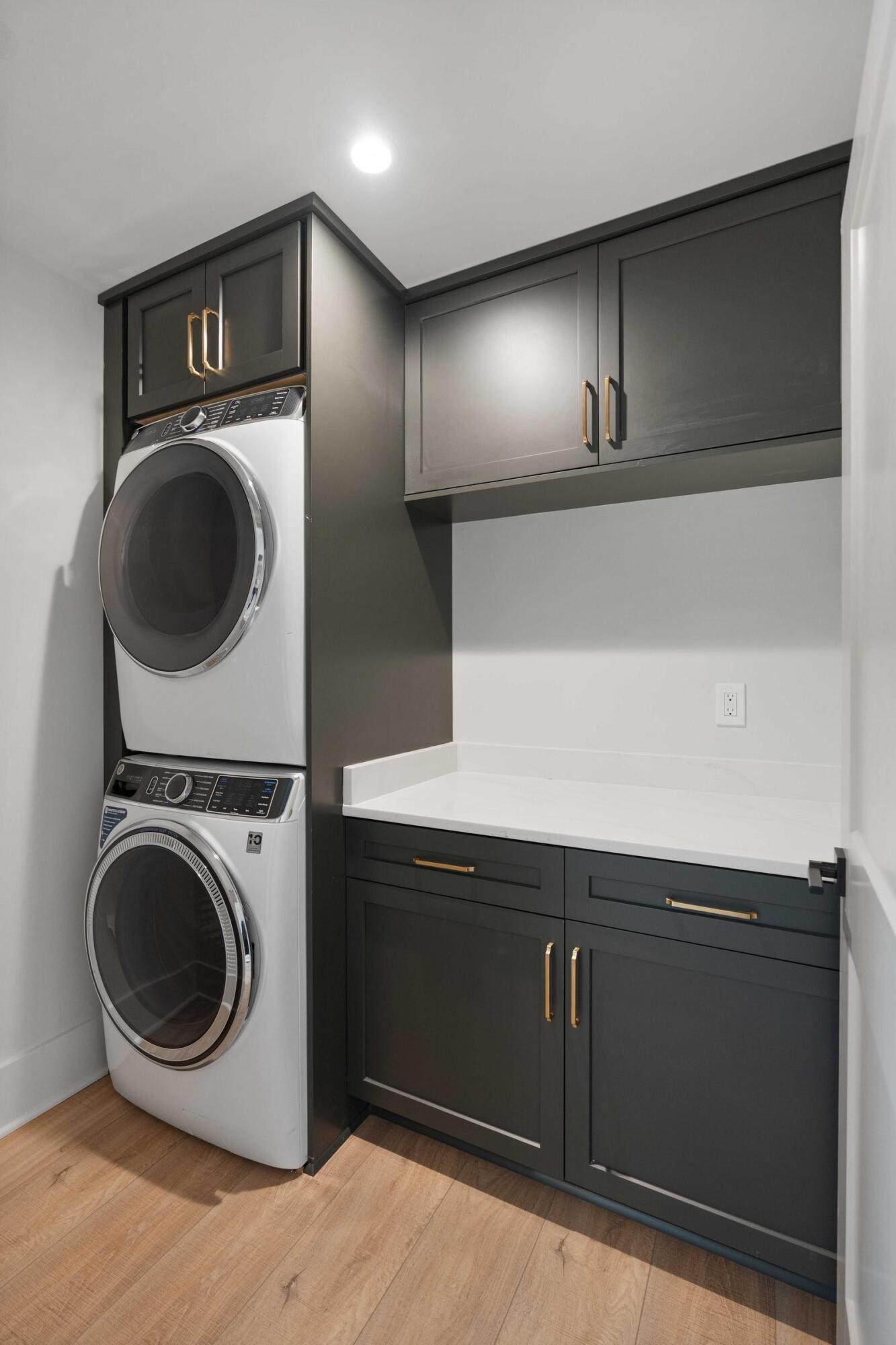 79 Hester Street Charleston, SC 29403 - Photo 27 of 46 2nd Level Laundy Room