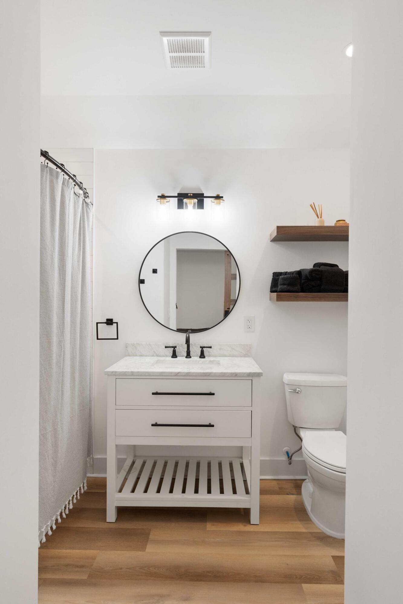 79 Hester Street Charleston, SC 29403 - Photo 41 of 46 ADU En-Suite