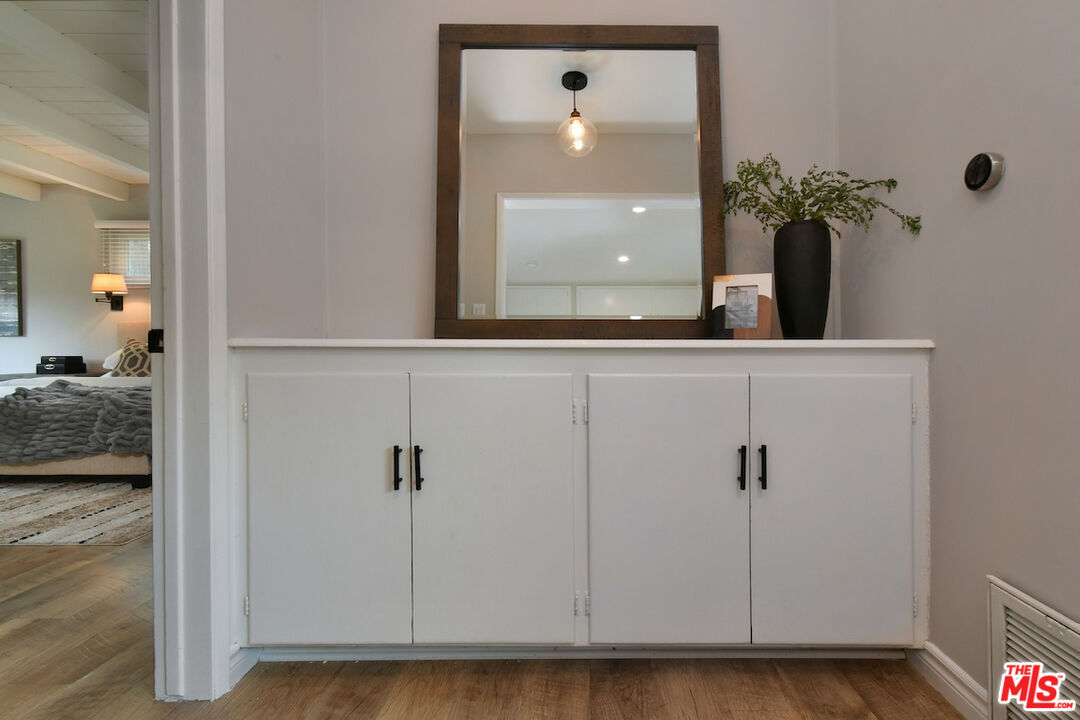 7014 Ramsgate Avenue Los Angeles, CA 90045 - Photo 23 of 41