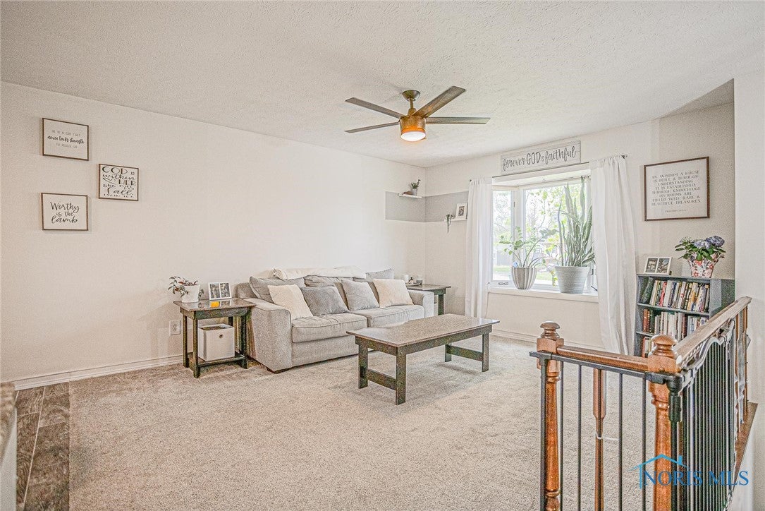 28848 Starlight Road Perrysburg, OH 43551 - Photo 4 of 25 Gallery Image 4