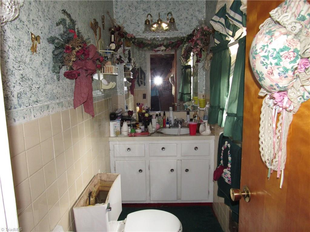 5710 Davis Road Walkertown, NC 27051 - Photo 13 of 14 Gallery Image 13