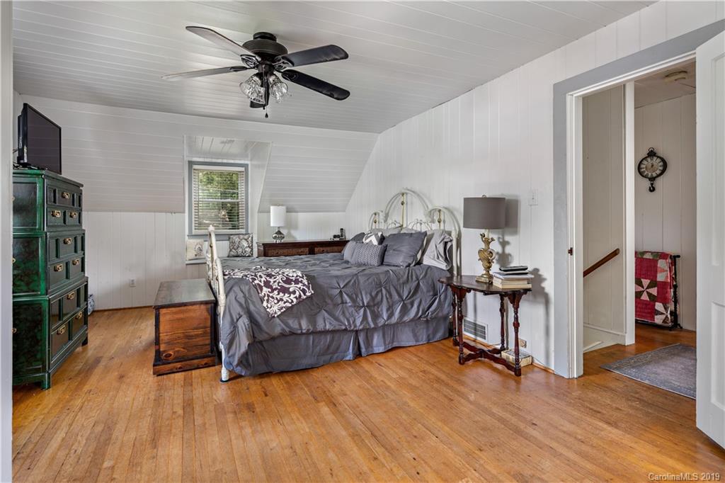 709 Bryson Road Candler, NC 28715 - Photo 12 of 17 Gallery Image 12