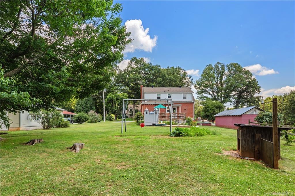 709 Bryson Road Candler, NC 28715 - Photo 16 of 17 Gallery Image 16