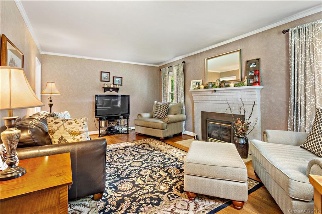 709 Bryson Road Candler, NC 28715 - Photo 5 of 17 Gallery Image 5