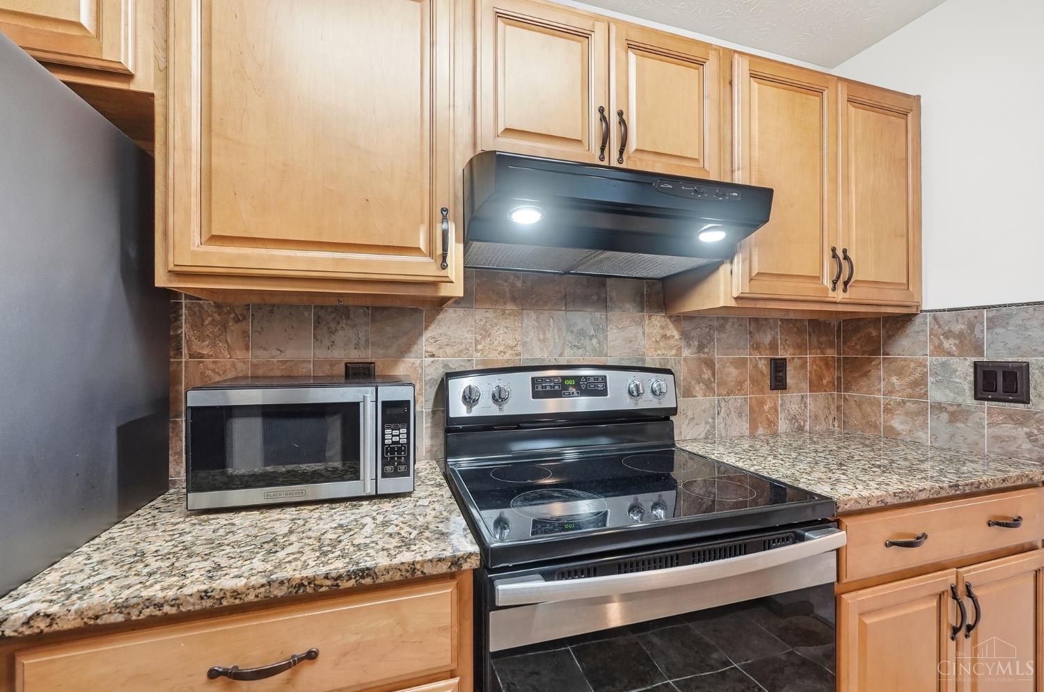 7370 Ridgepoint Drive, Unit 6 Cincinnati, OH 45230 - Photo 10 of 31