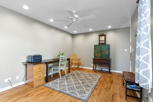 $352,000 | 414 Bluebird Lane, Deerfield, IL 60015