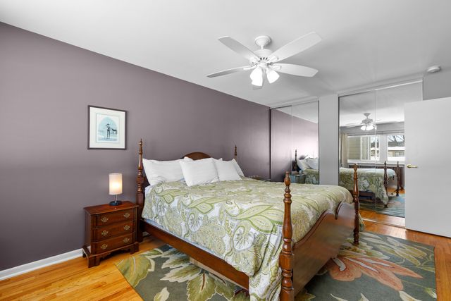 $352,000 | 414 Bluebird Lane, Deerfield, IL 60015