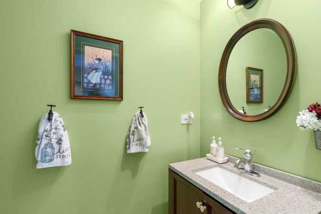 $352,000 | 414 Bluebird Lane, Deerfield, IL 60015