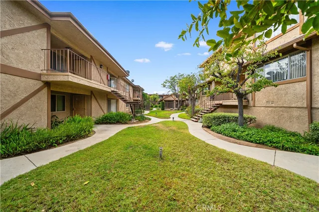 $600,000 | 313 South Almansor Street, Unit 9, Alhambra, CA 91801