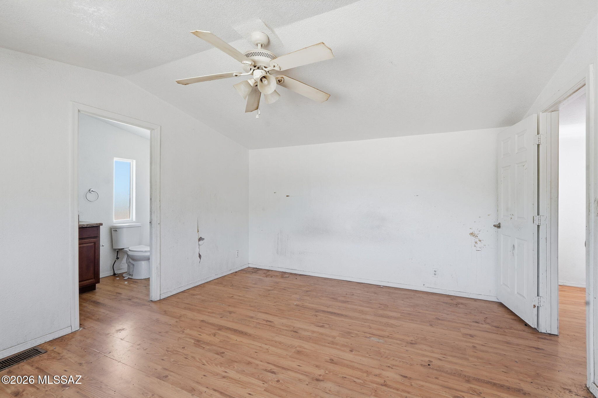 6811 North Guthrie Road Tucson, AZ 85743 - Photo 17 of 35 017_ListerPros