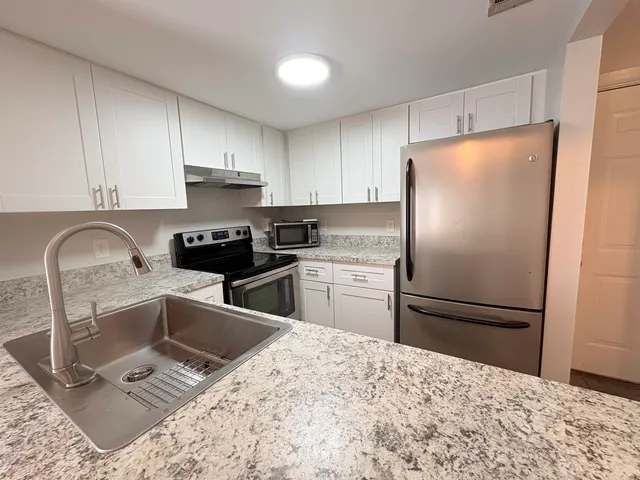 $1,200 | 1461 Live Oak Drive, Tallahassee, FL 32301