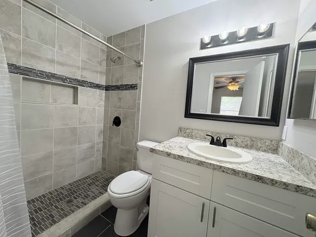 $1,200 | 1461 Live Oak Drive, Tallahassee, FL 32301