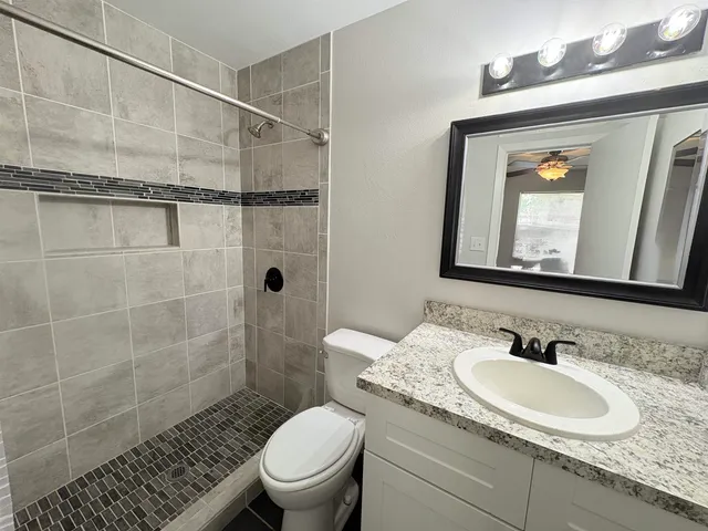 $1,200 | 1461 Live Oak Drive, Tallahassee, FL 32301