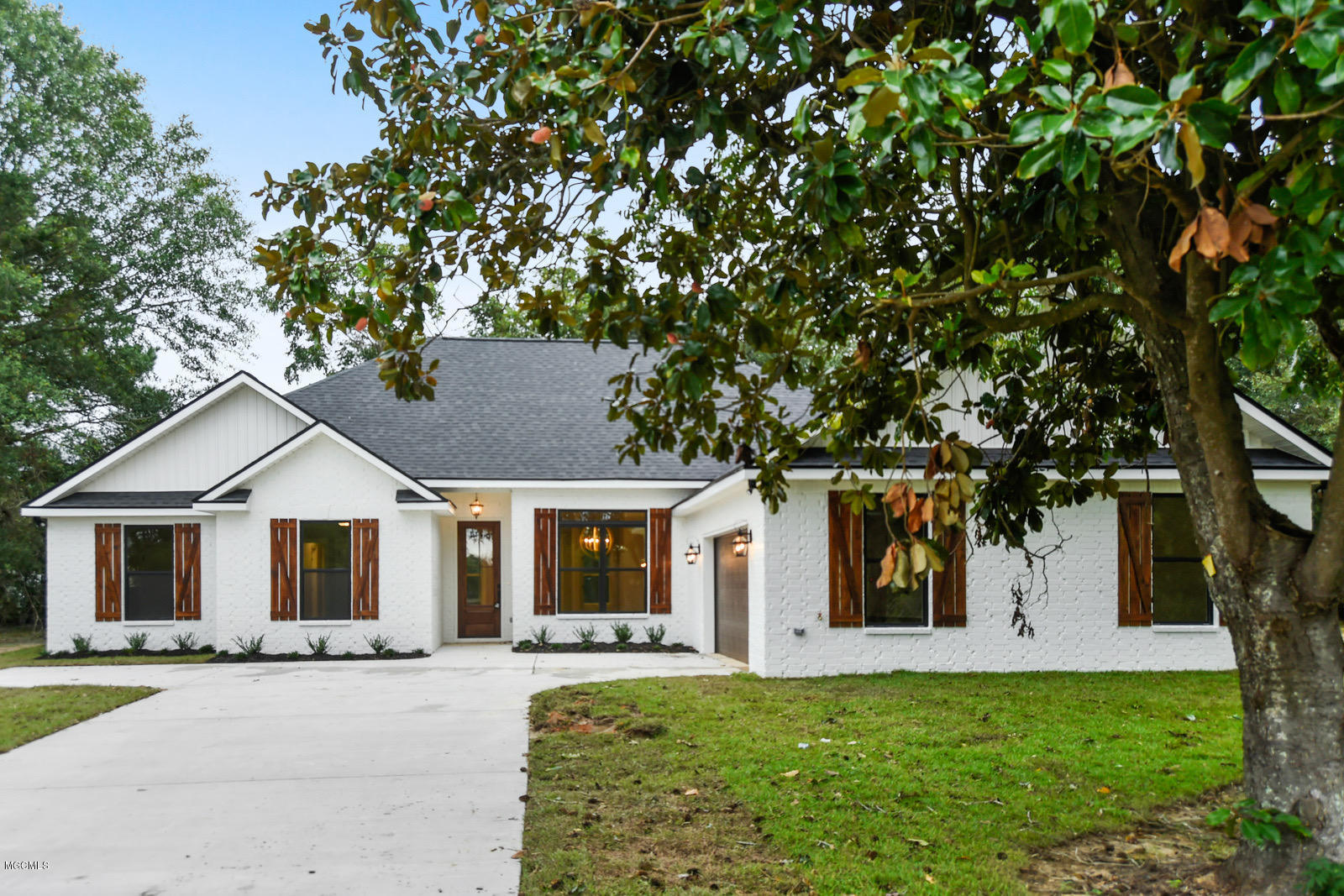 19180 Landon Road Gulfport, MS 39503 - Photo 1 of 40 A5A089A0-9DD8-46CE-A555-728D8457F84A