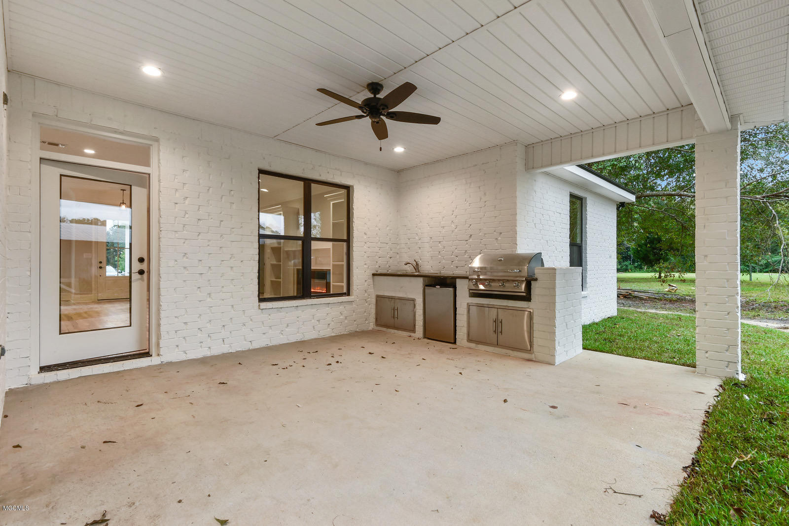 19180 Landon Road Gulfport, MS 39503 - Photo 31 of 40 540C9B65-3033-4A41-99B8-B94F9DA3D628