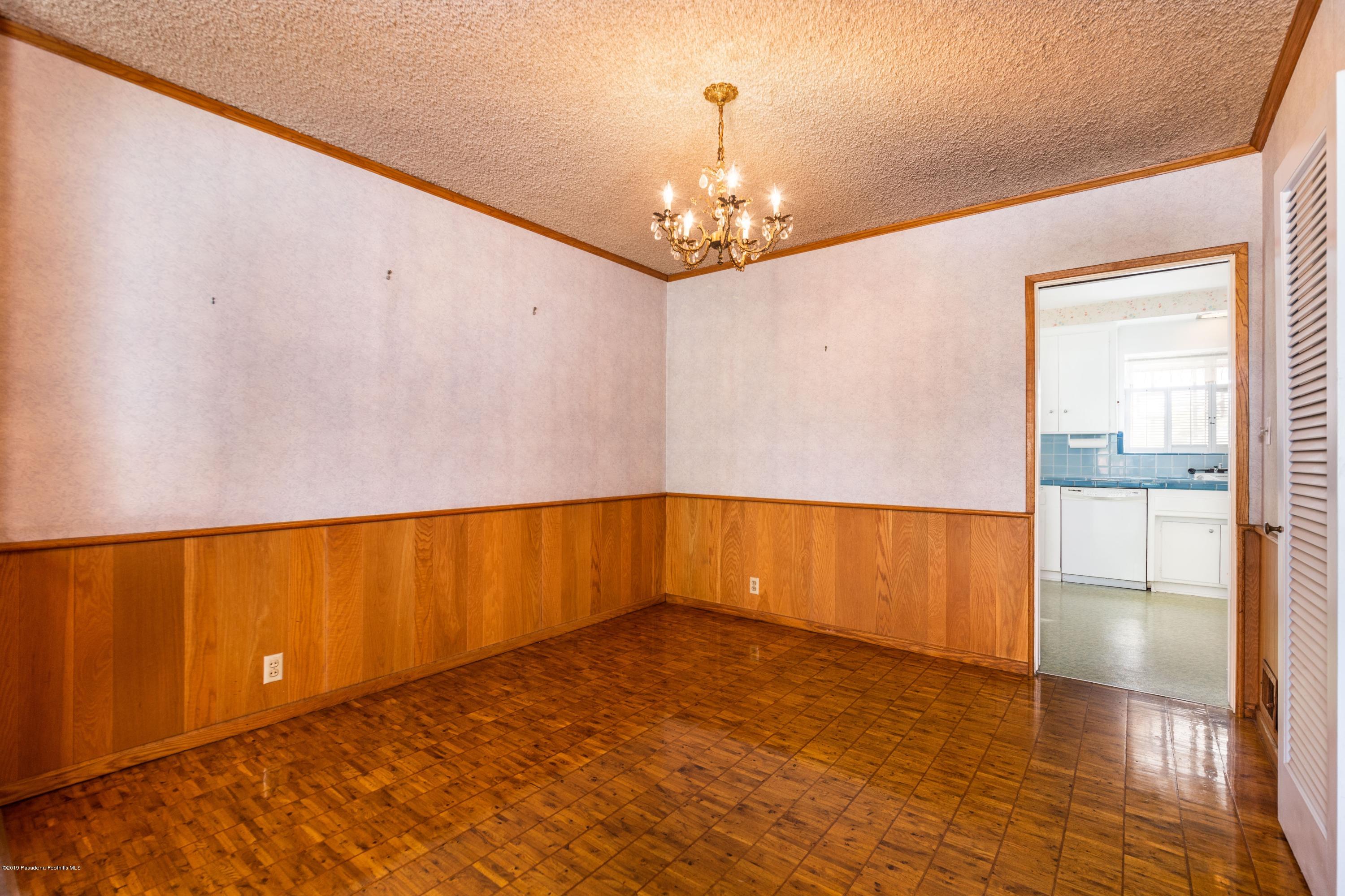 3565 Shadow Grove Road Pasadena, CA 91107 - Photo 4 of 16 dining room