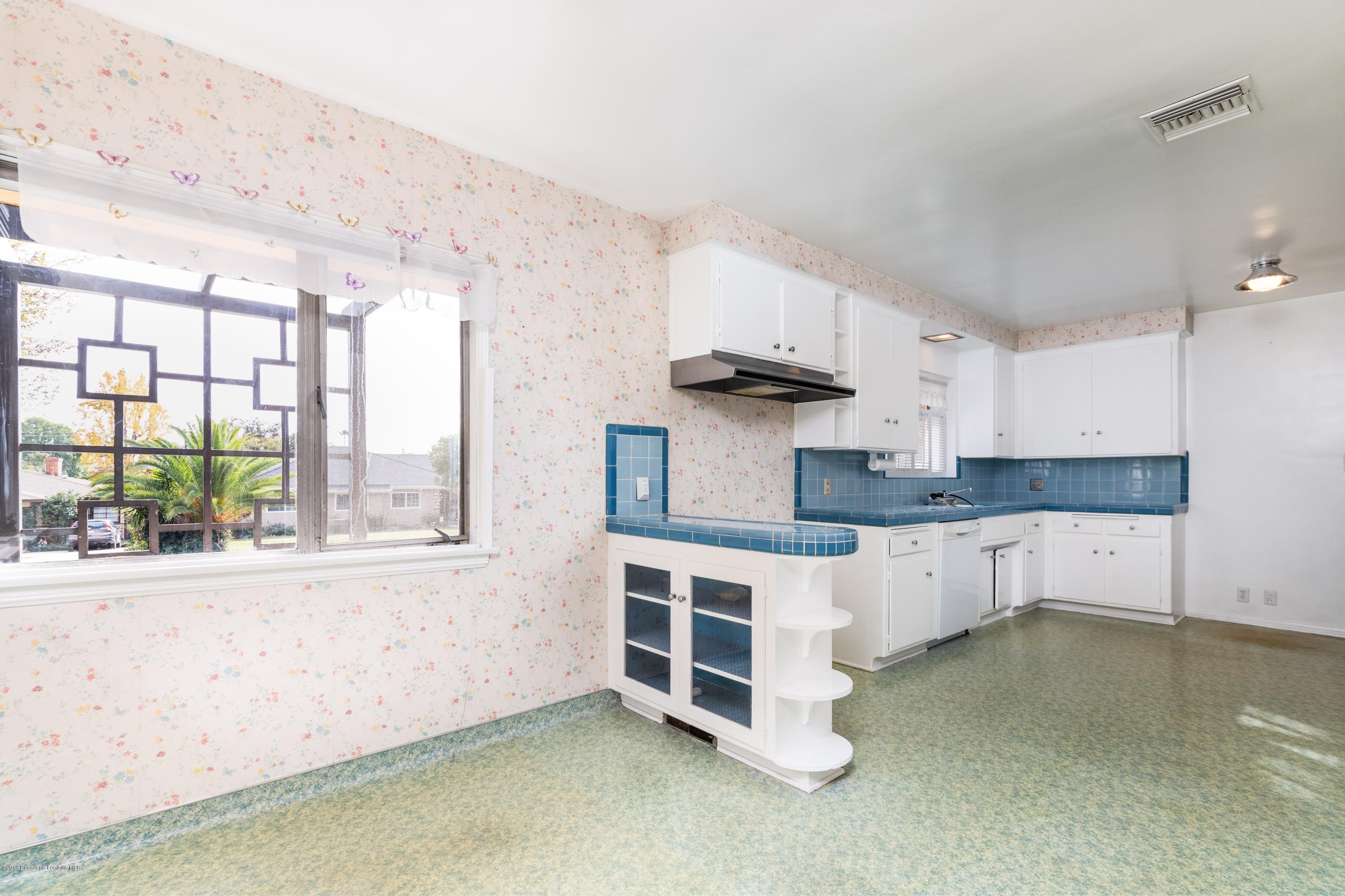 3565 Shadow Grove Road Pasadena, CA 91107 - Photo 9 of 16 kitchen 3