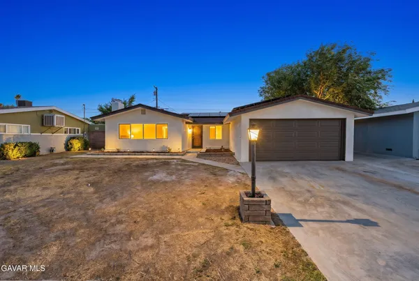$389,990 | 403 Lightcap Street, Lancaster, CA 93535