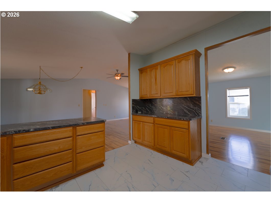 205 Boone Road Southeast Salem, OR 97306 - Photo 15 of 29