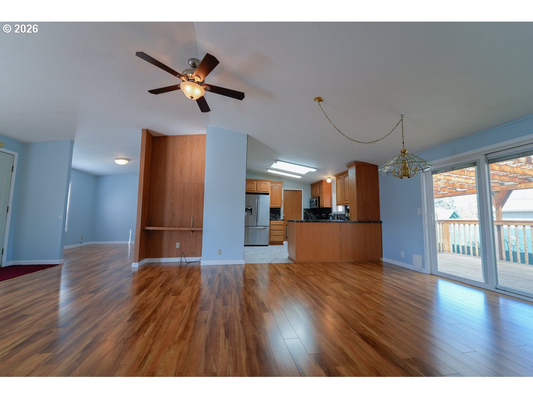 205 Boone Road Southeast Salem, OR 97306 - Photo 6 of 29