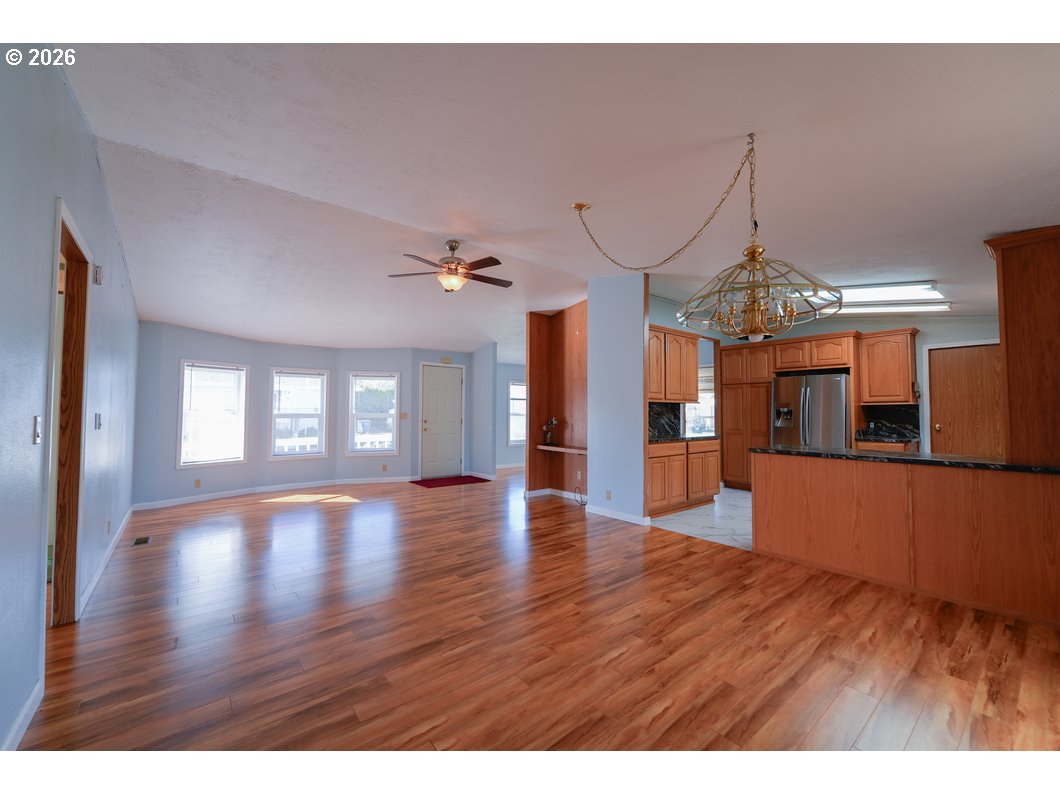 205 Boone Road Southeast Salem, OR 97306 - Photo 8 of 29