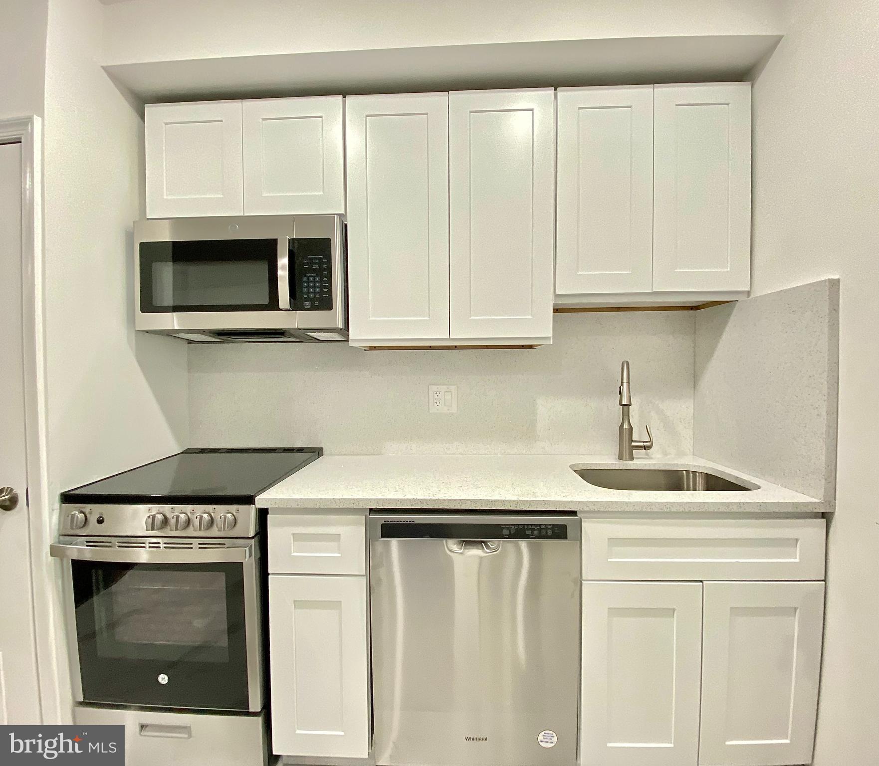 37 North 3rd Street, Unit 4R Philadelphia, PA 19106 - Photo 3 of 12