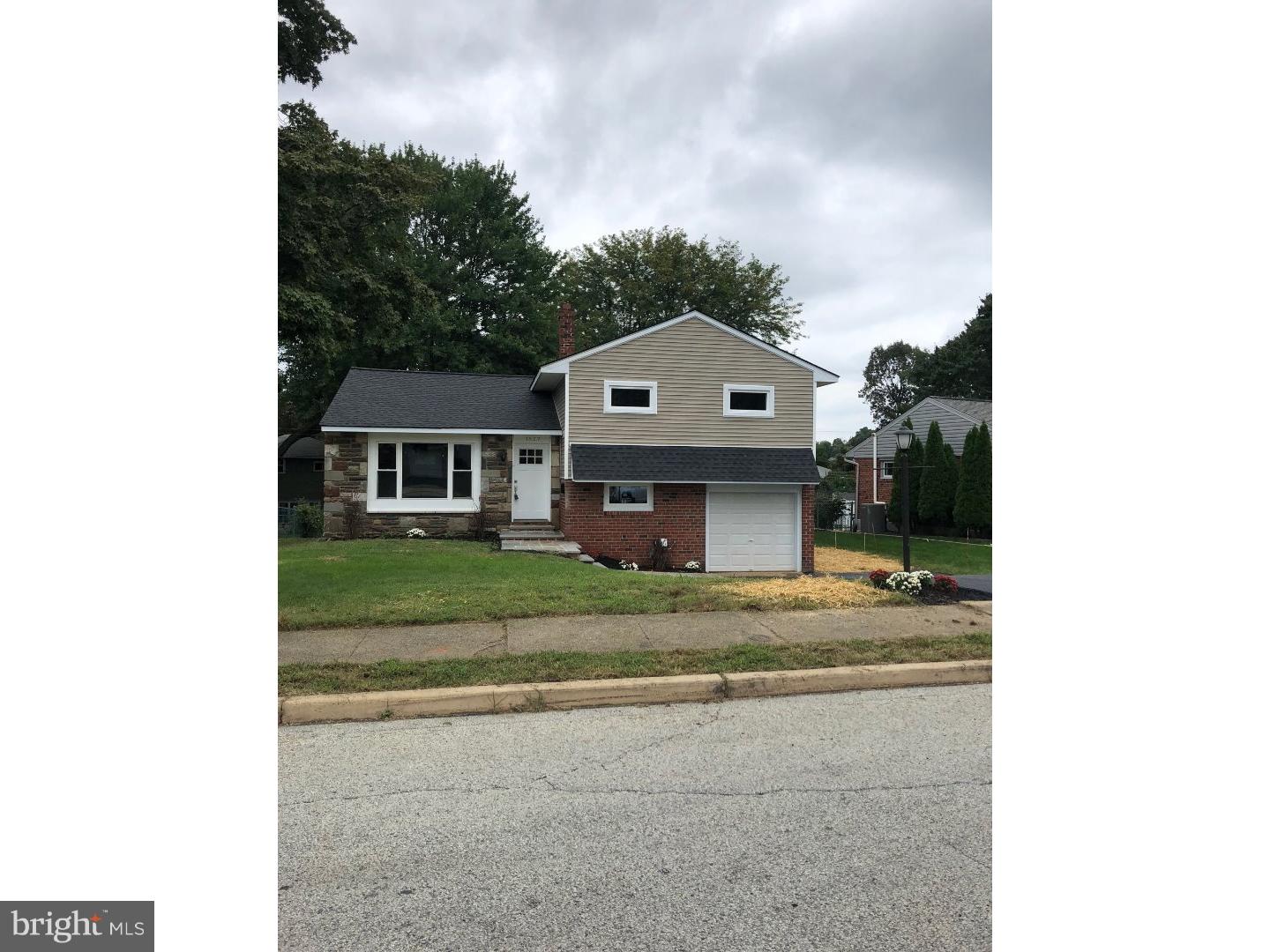 1627 Mt Pleasant Road Havertown, PA 19083 - Photo 2 of 25