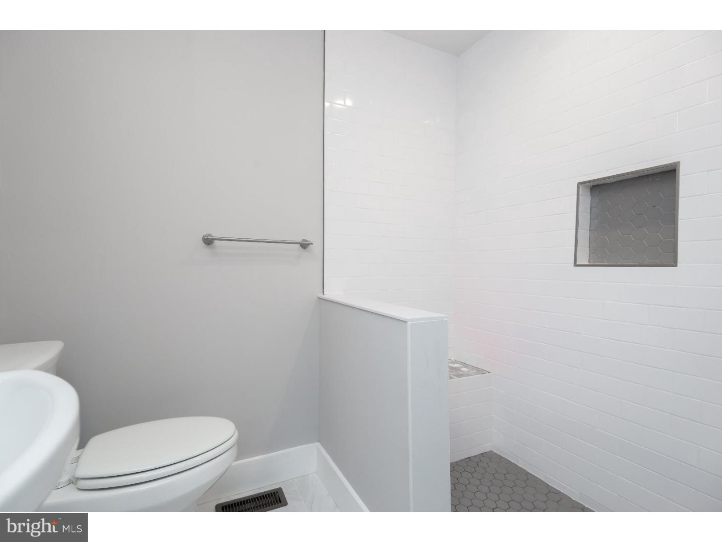 1627 Mt Pleasant Road Havertown, PA 19083 - Photo 13 of 25