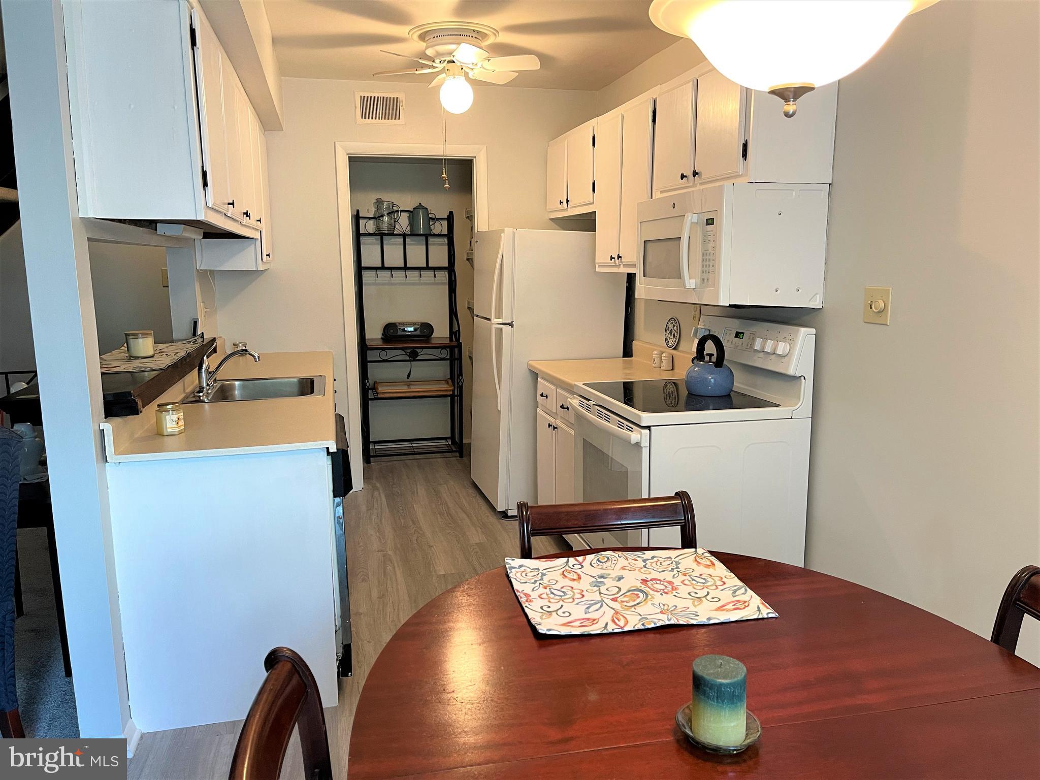 110 Ridgelawn Road, Unit C Reisterstown, MD 21136 - Photo 9 of 19 kitchen