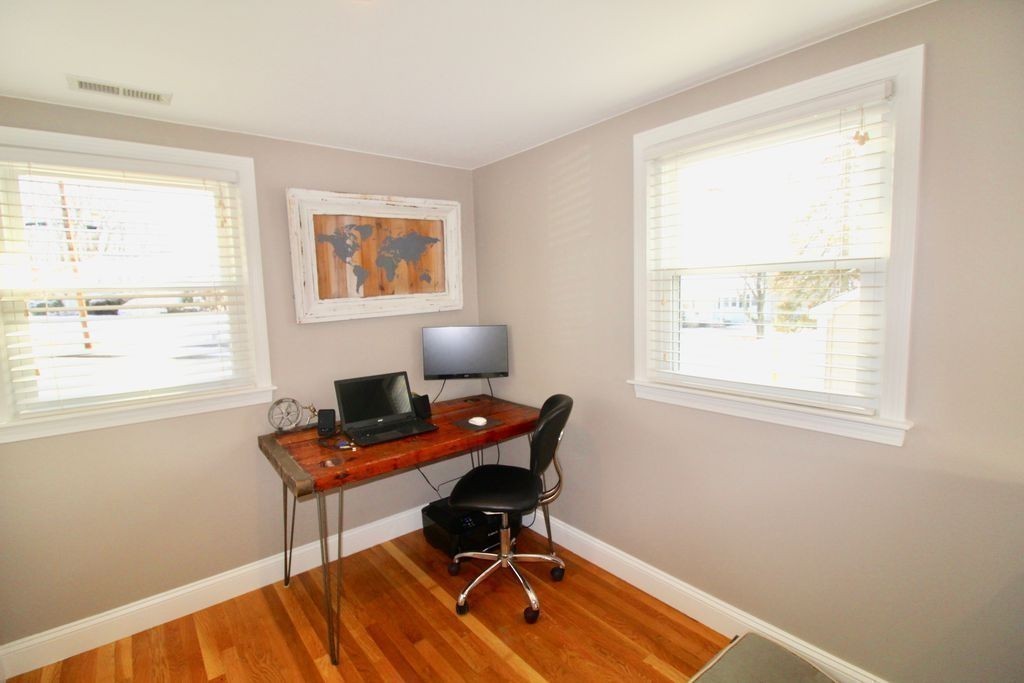 60 Mountain Road Waltham, MA 02451 - Photo 12 of 26 a workspace with furniture and a window