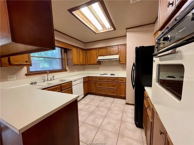 $1,850 | 3105 Bluestem Drive, College Station, TX 77845