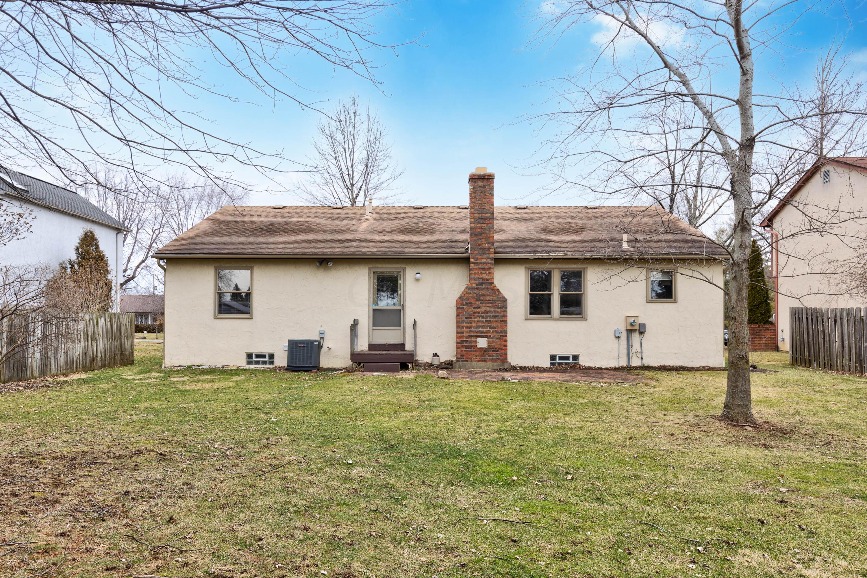 2571 Youngs Grove Road Columbus, OH 43231 - Photo 39 of 40 Back of home