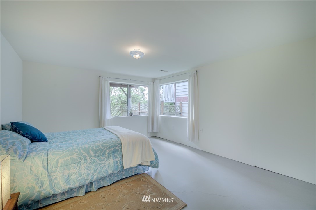 2137 North 86th Street Seattle, WA 98103 - Photo 19 of 23 Gallery Image 19