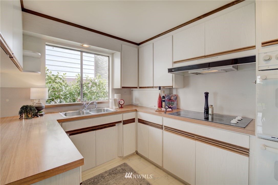 2137 North 86th Street Seattle, WA 98103 - Photo 8 of 23 Gallery Image 8