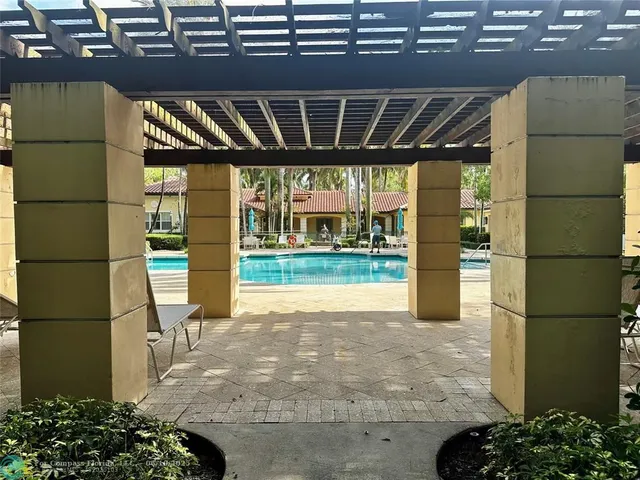 $345,000 | 6500 West Sample Road, Unit 6500, Coral Springs, FL 33067