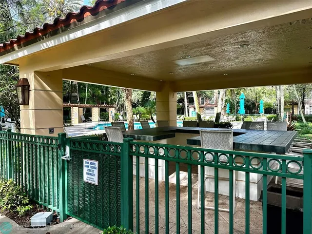 $345,000 | 6500 West Sample Road, Unit 6500, Coral Springs, FL 33067