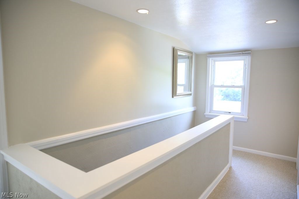 4198 Lambert Road Cleveland, OH 44121 - Photo 12 of 22