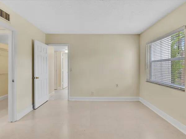$2,300 | 644 Northwest 13th Street, Unit 160, Boca Raton, FL 33486
