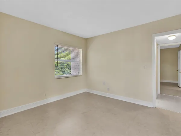 $2,300 | 644 Northwest 13th Street, Unit 160, Boca Raton, FL 33486