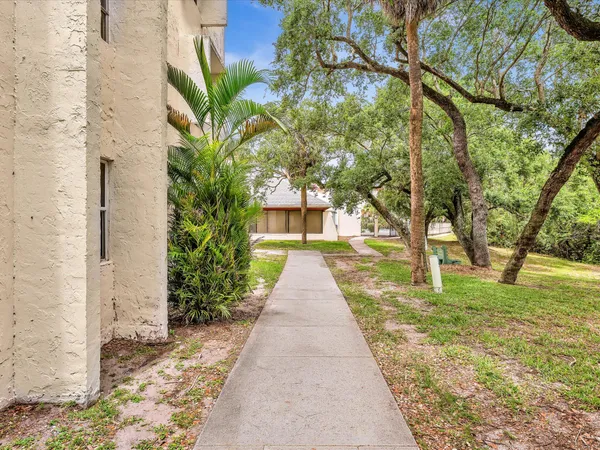 $2,300 | 644 Northwest 13th Street, Unit 160, Boca Raton, FL 33486